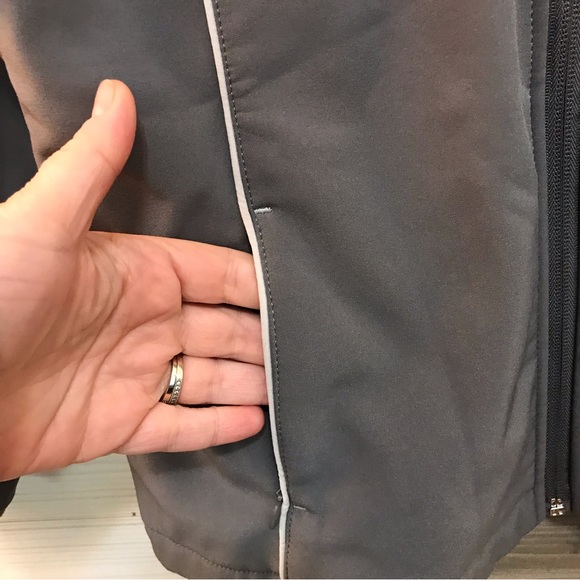 Snozu ⚜️ Gray Jacket - Picture 4 of 15